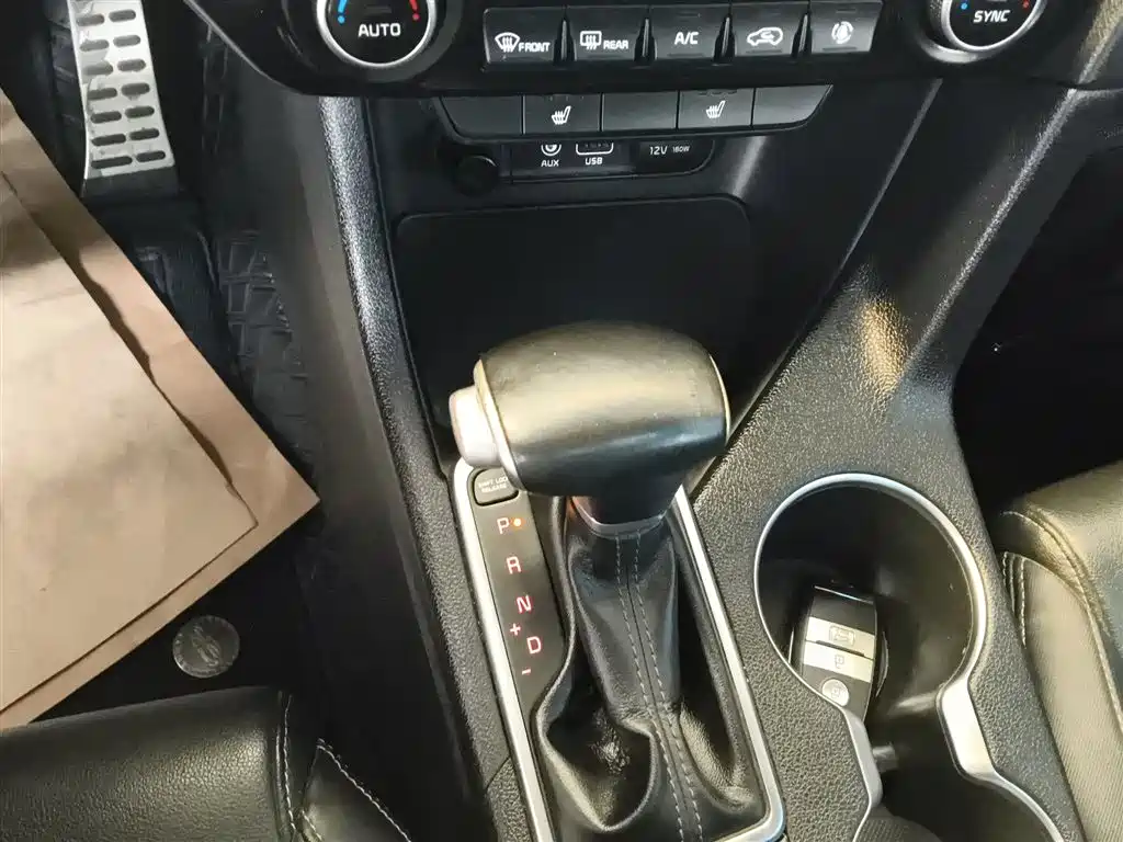 Kia KX5 2016 — фото 10