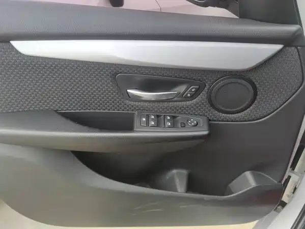 BMW 2 Series Station Wagon 2017