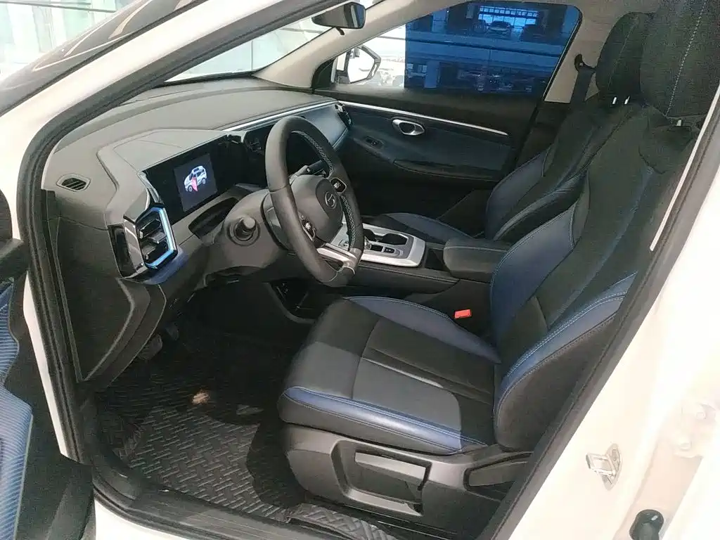 GAC Trumpchi GS3 2025 — фото 15