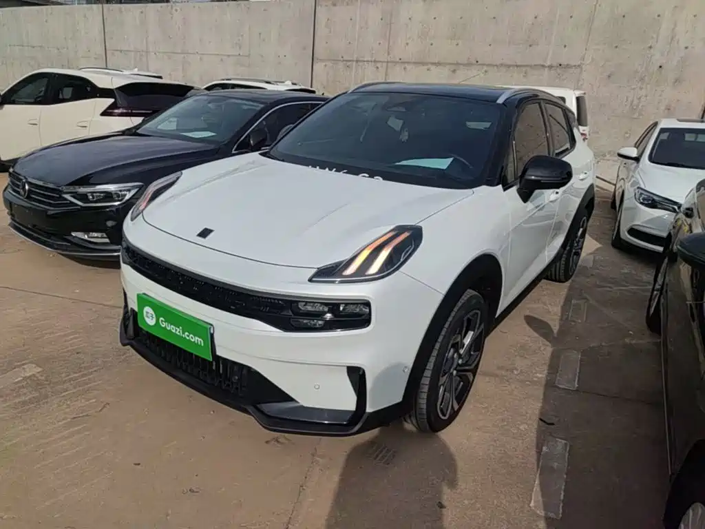 Lynk & Co 06 2023