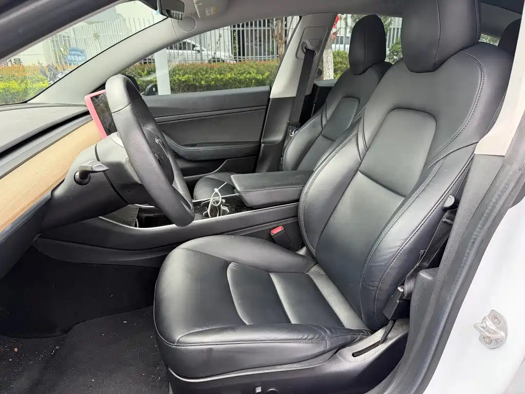 Tesla Model 3 2019 — фото 14