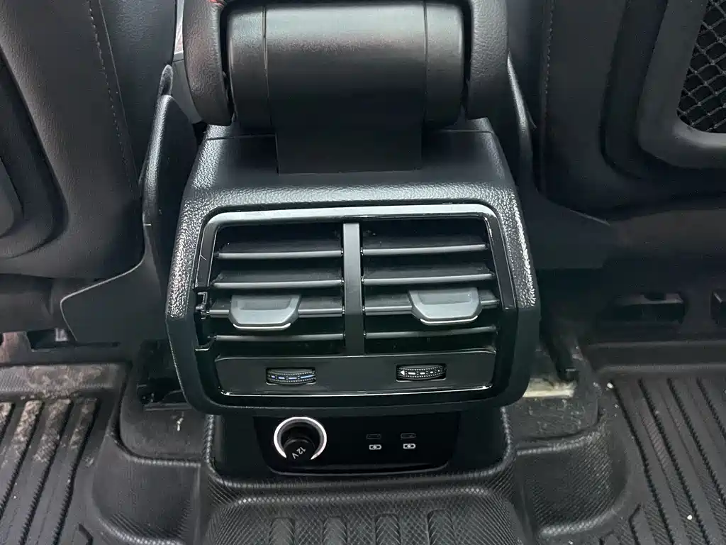 Audi Q3 2023 — фото 27