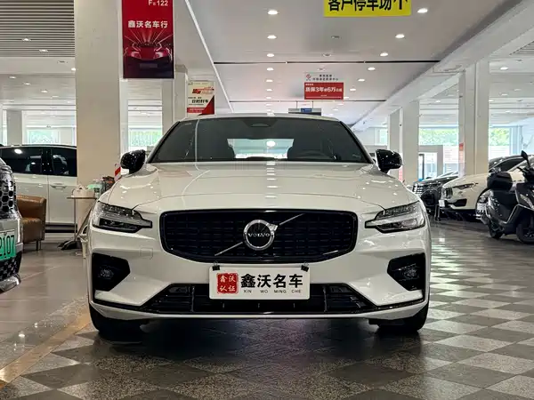Volvo S60 2024