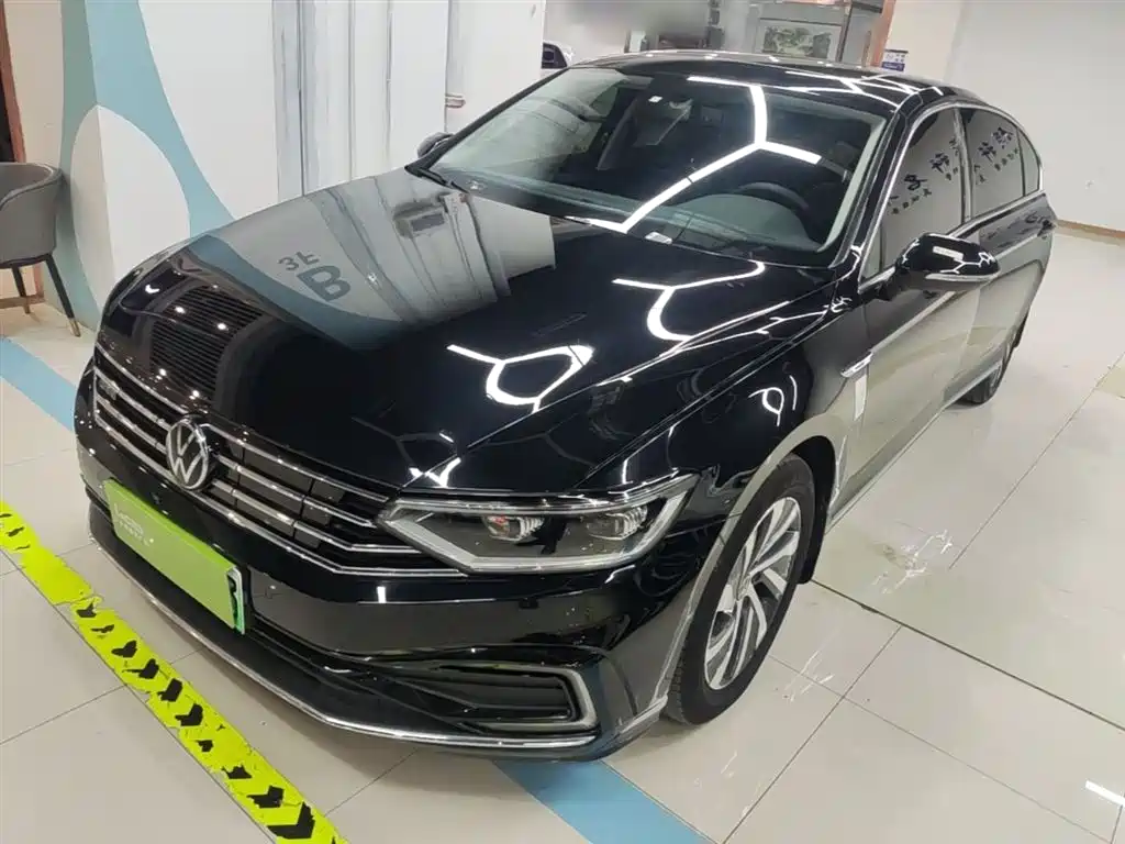 Volkswagen Magotan GTE PHEV 2023 — фото 2