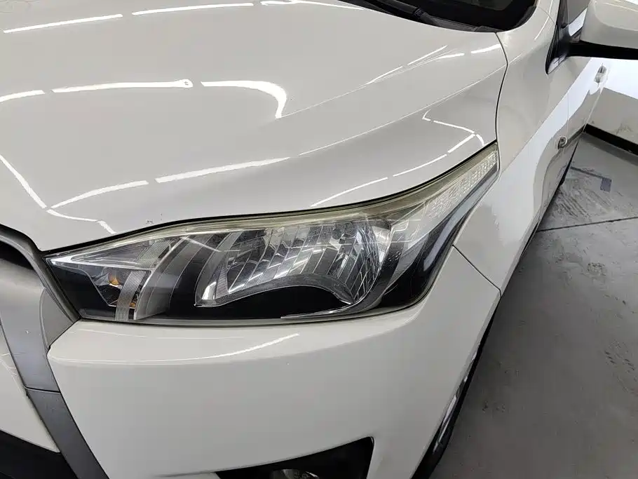 Toyota Yaris L 2014