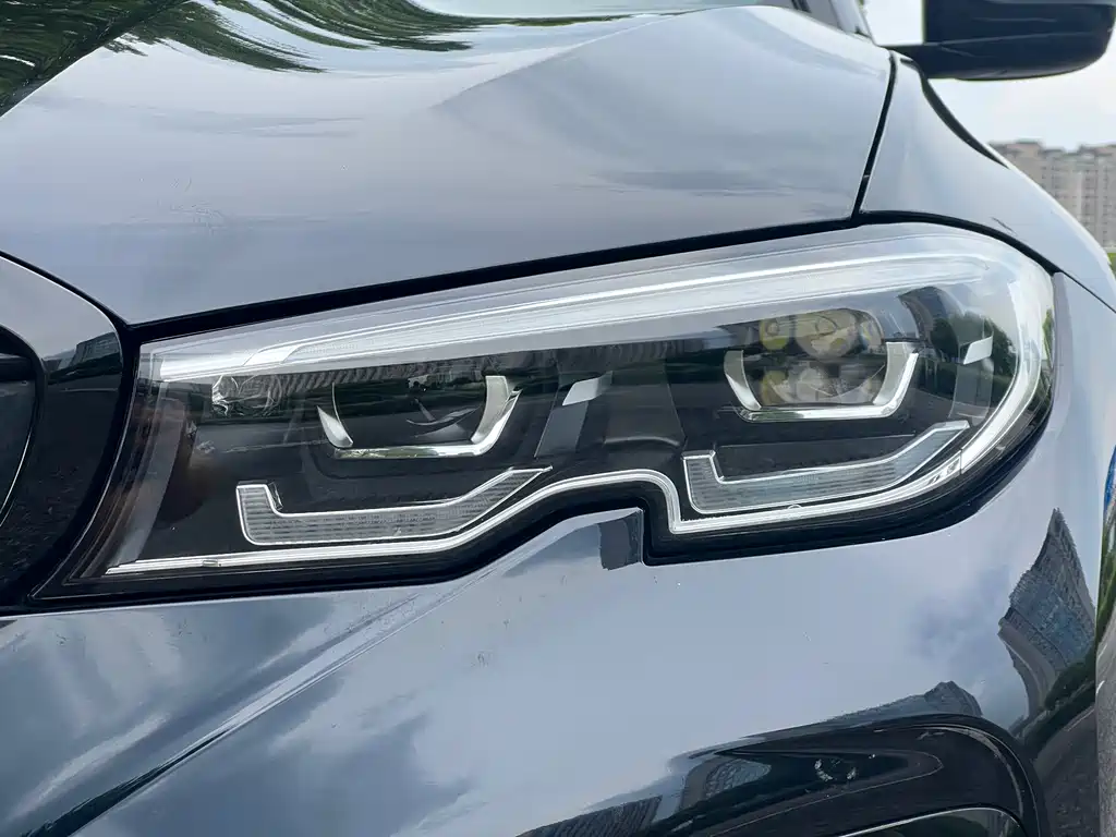 BMW 3 Series 2021
