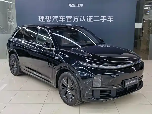 Li Auto L7 2025
