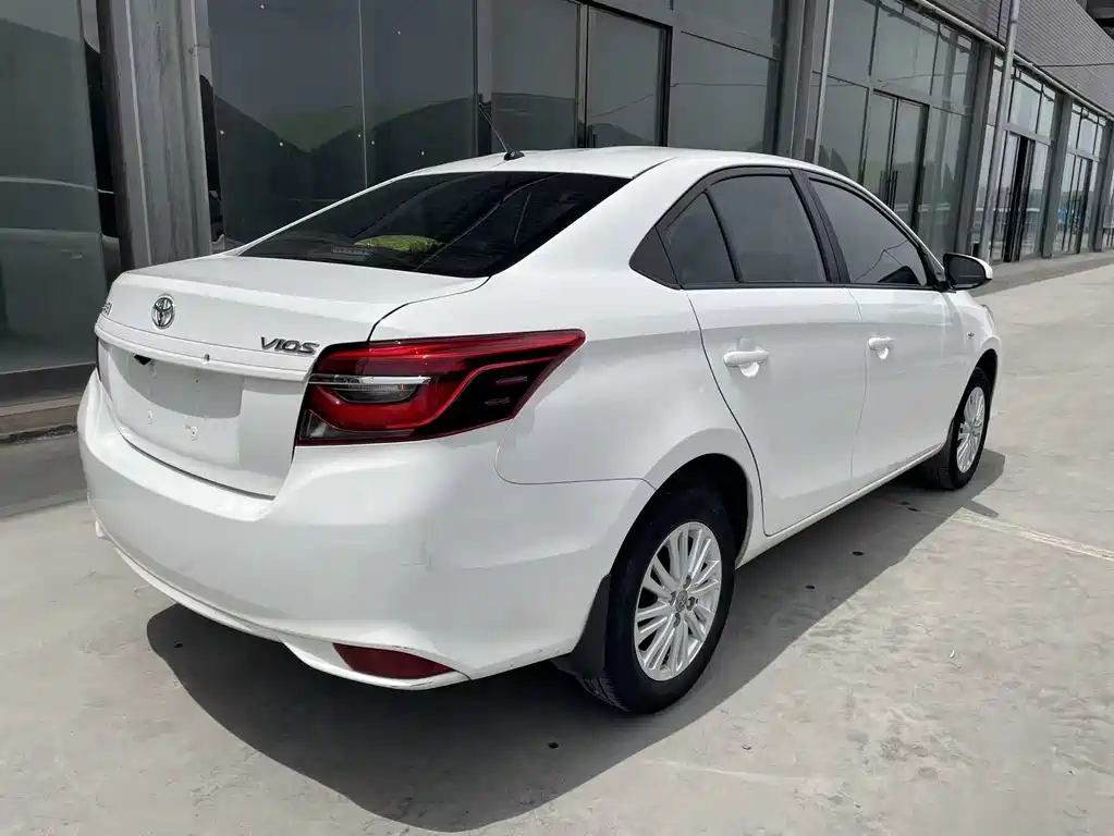 Toyota Vios 2021 — фото 4