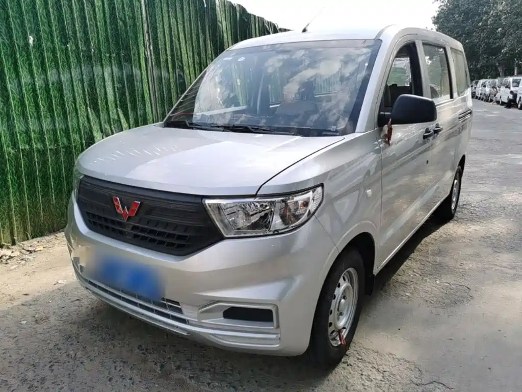 Wuling Hongguang V 2024 — фото 2