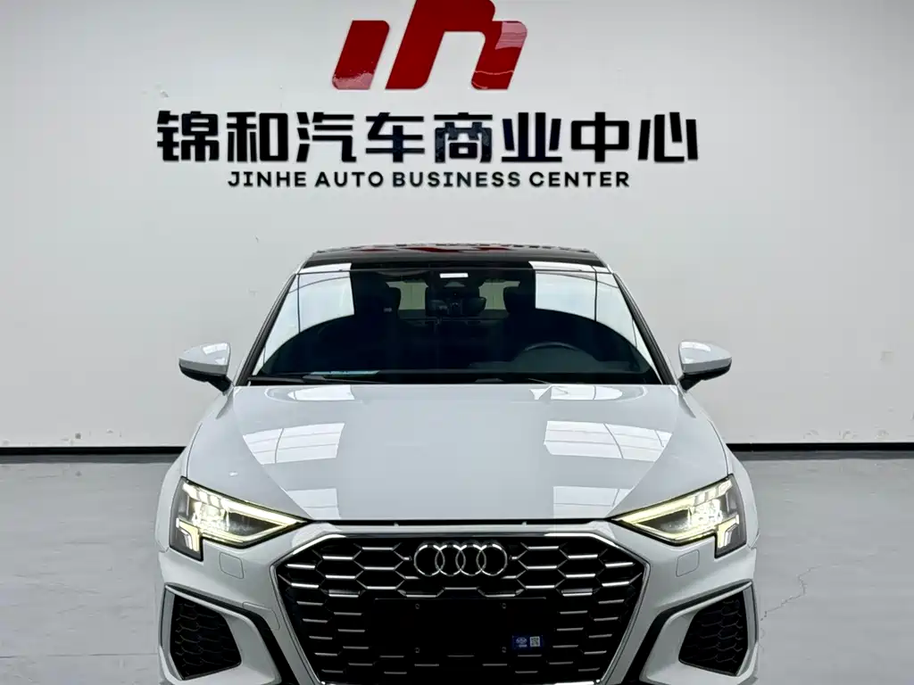 Audi A3 2023 — фото 2