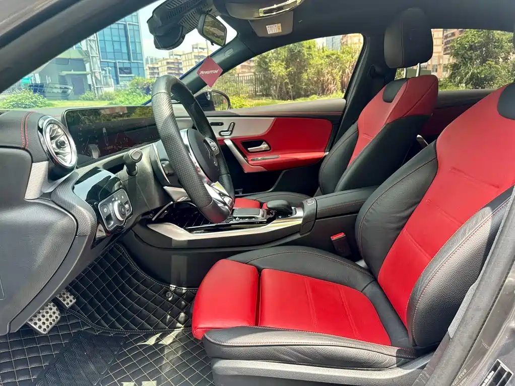 Mercedes-Benz A-Class AMG 2023 — фото 9