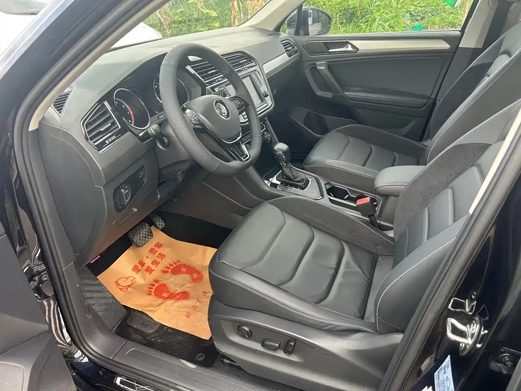 Volkswagen Tiguan L 2018 — фото 10