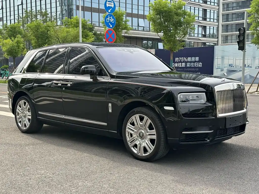 Rolls-Royce Cullinan 2021 — фото 3