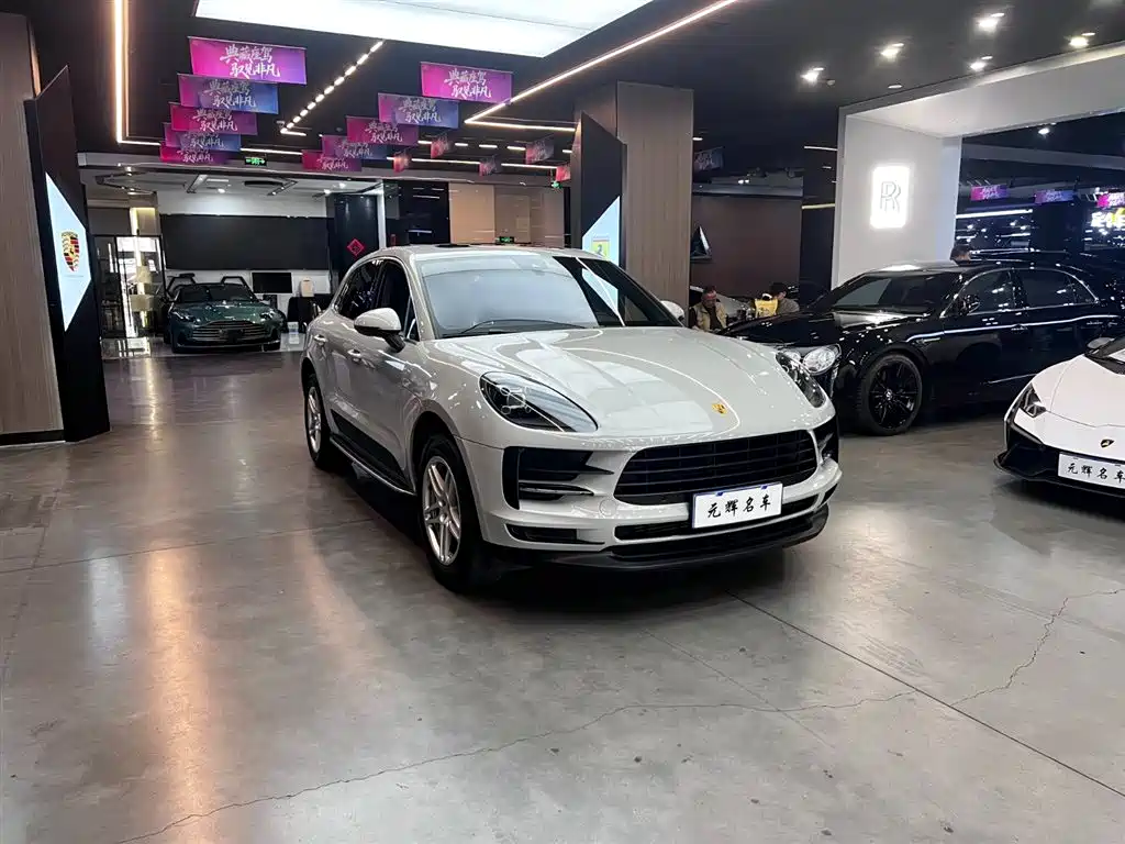 Porsche Macan 2020 — фото 3