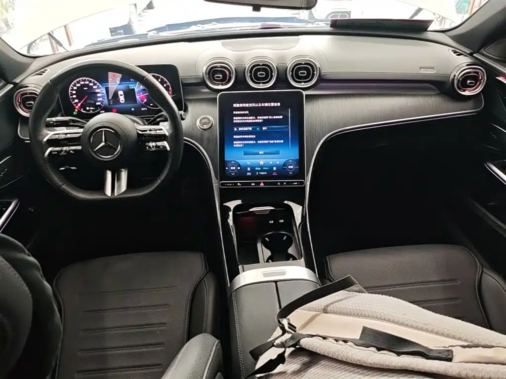 Mercedes-Benz C-Class 2024 — фото 10