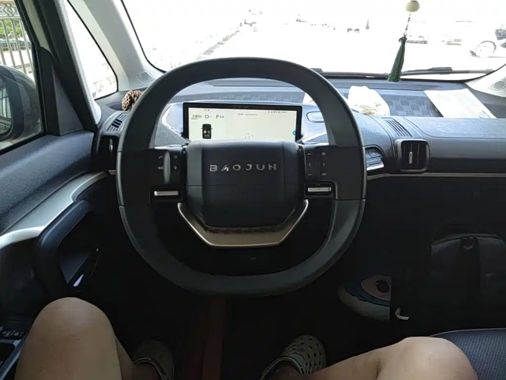 Baojun Kiwi EV 2022 — фото 11