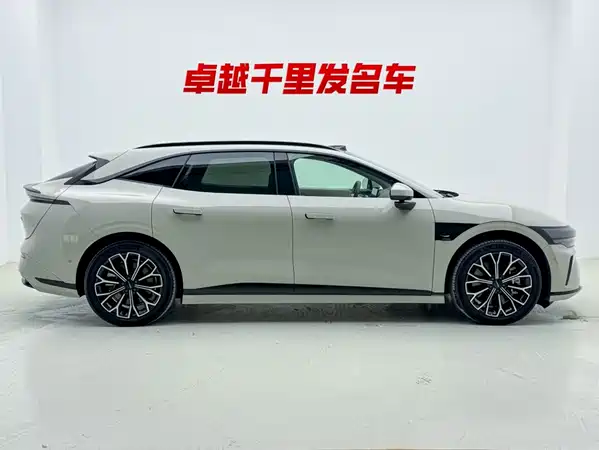 Zeekr 007GT 2025