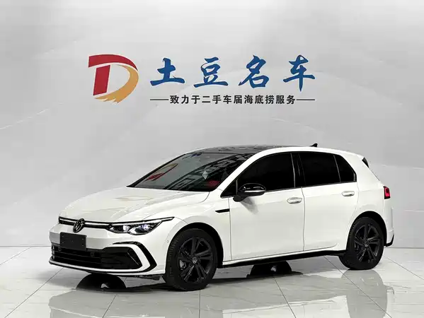 Volkswagen Golf 2021