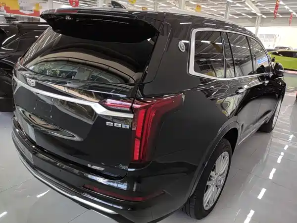 Cadillac XT6 2023