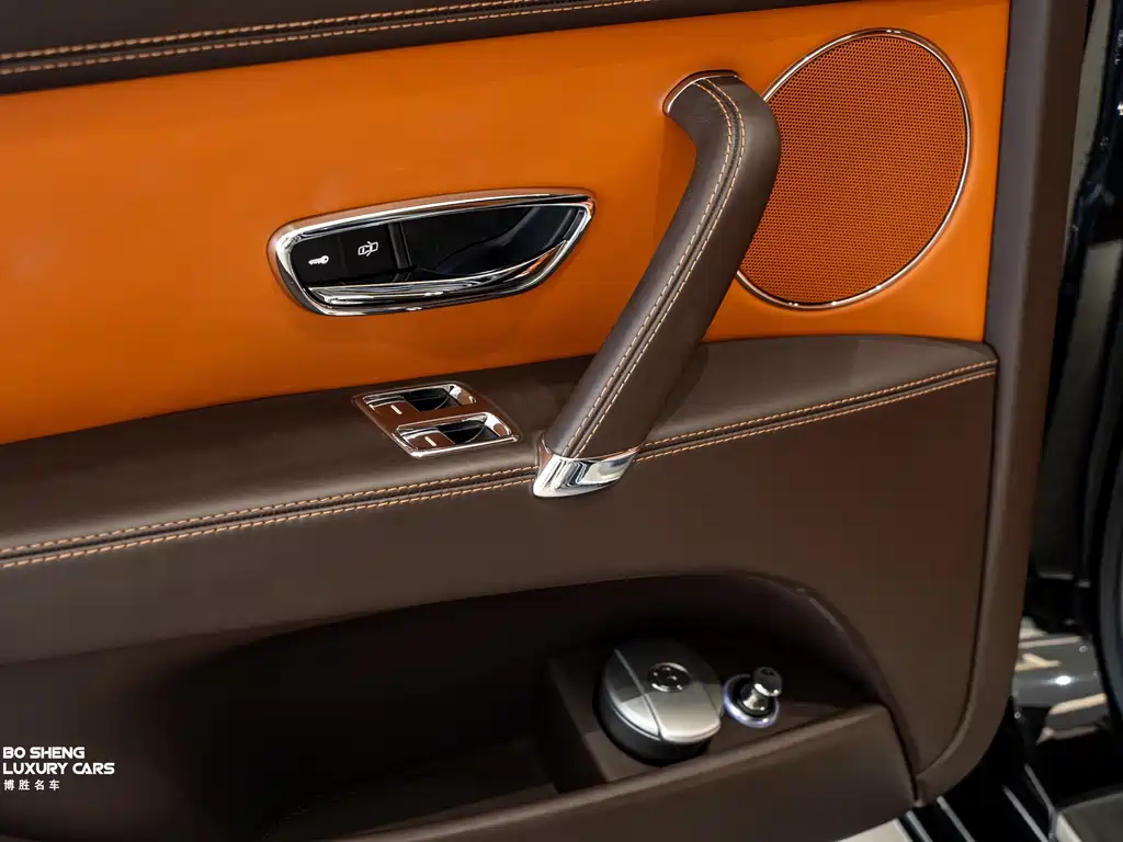Bentley Continental 2012 — фото 16