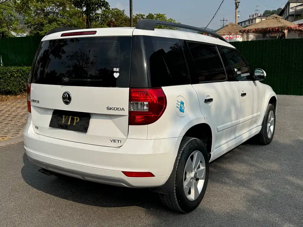 Skoda Yeti 2015 — фото 7
