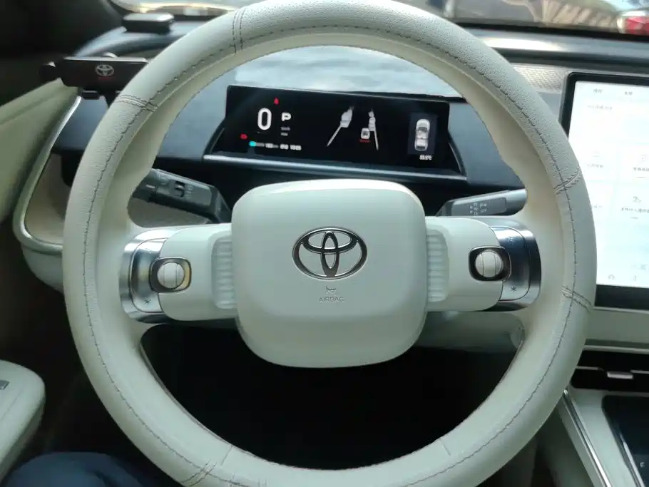 Toyota bZ3X 2026 — фото 15