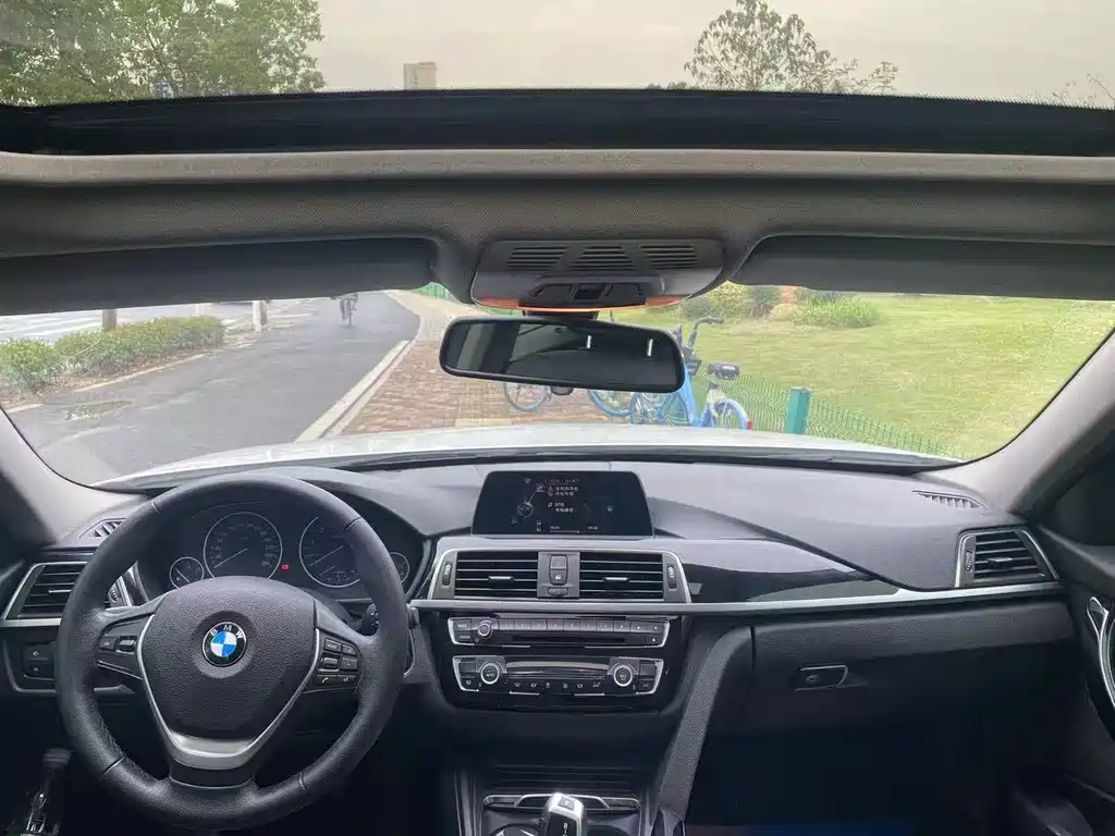 BMW 3 Series 2013