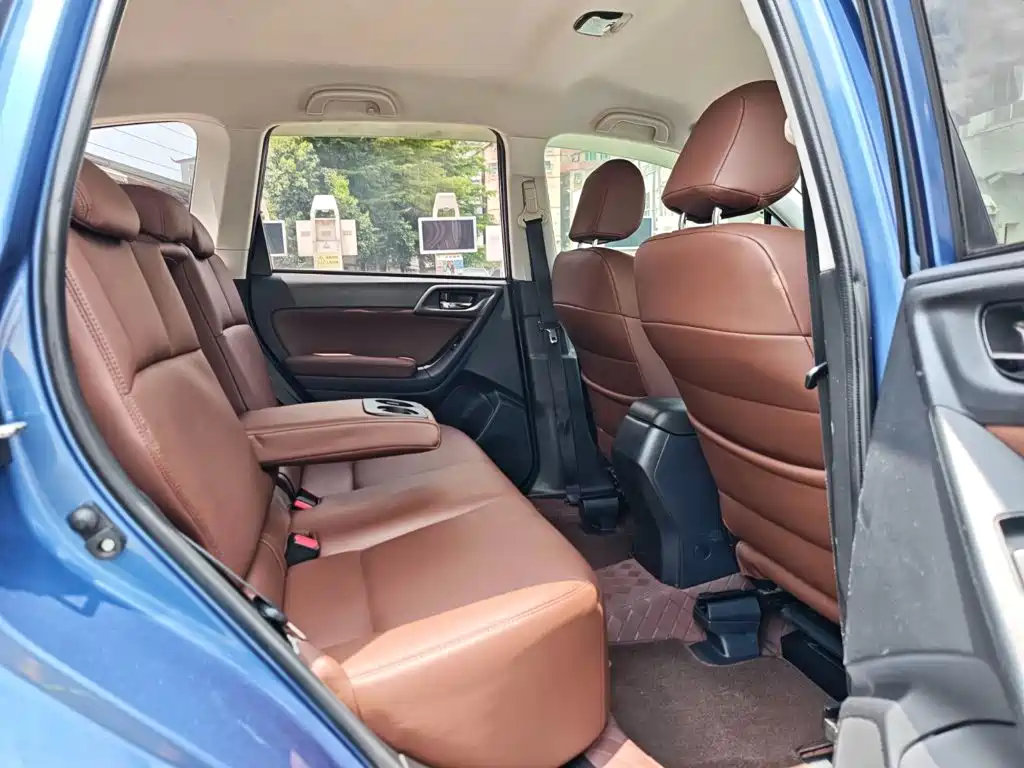 Subaru Forester 2015 — фото 24