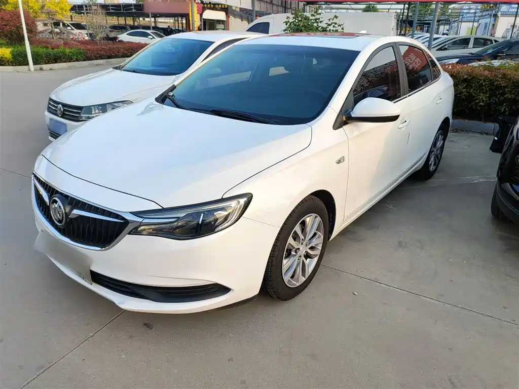 Buick Excelle 2019 — фото 1