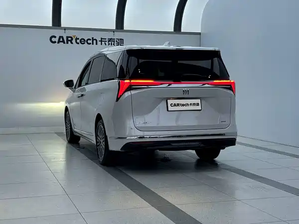 Buick GL8 New Energy 2024