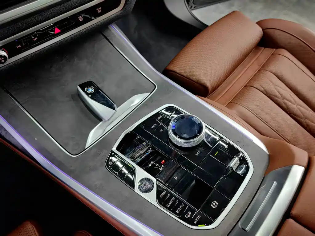 BMW X7 2023 — фото 12