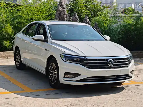 Volkswagen Sagitar 2020