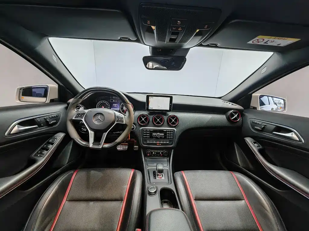 Mercedes-Benz A-Class AMG 2015 — фото 10