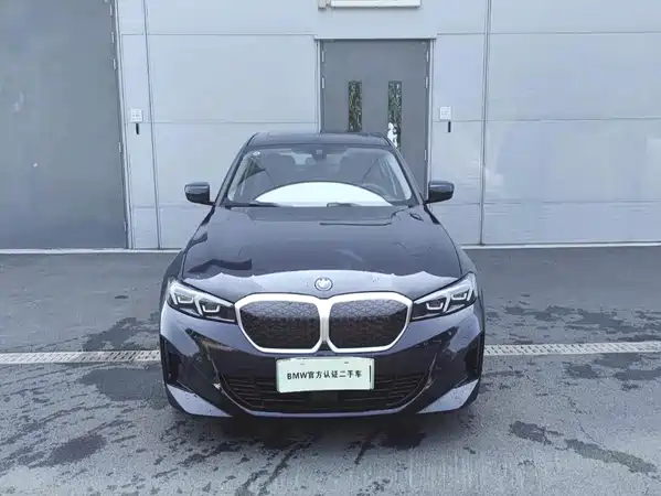 BMW i3 2025