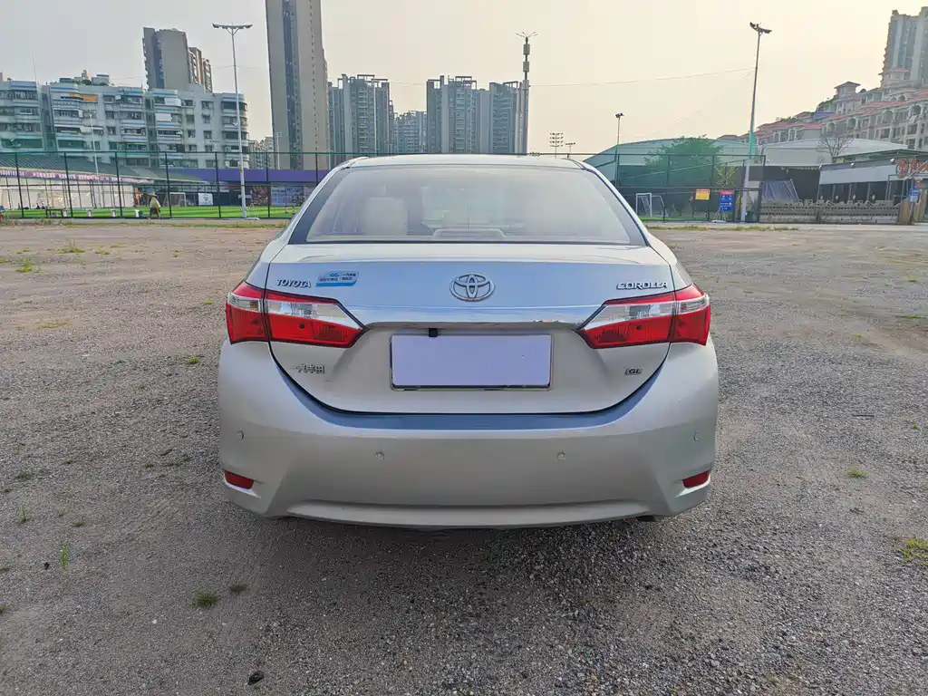 Toyota Corolla 2015 — фото 17