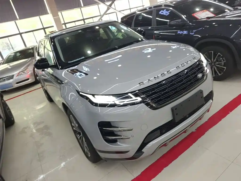 Land Rover Evoque 2025 — фото 3