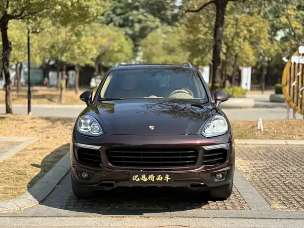 Porsche Cayenne 2016