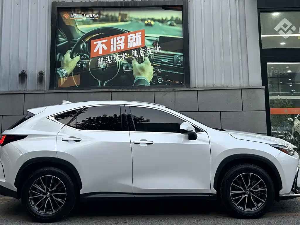 Lexus NX 2024 — фото 10