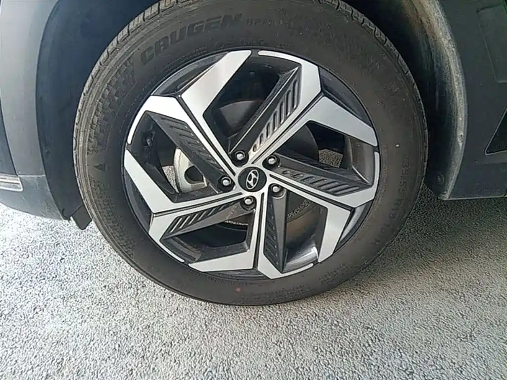 Hyundai Tucson 2023 — фото 23