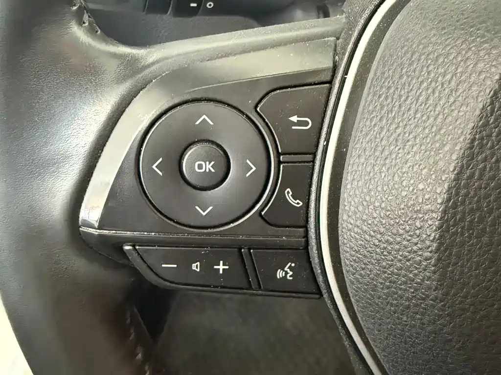 Toyota Corolla 2021 — фото 10