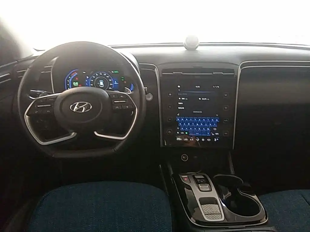 Hyundai Tucson 2023 — фото 11