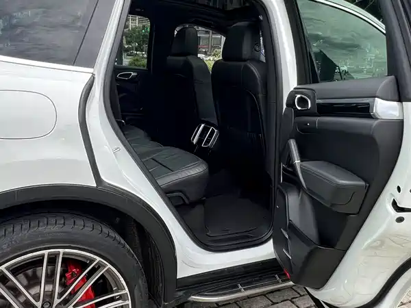 Porsche Cayenne 2013
