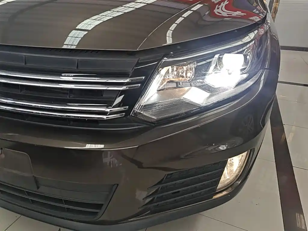 Volkswagen Tiguan 2016 — фото 24