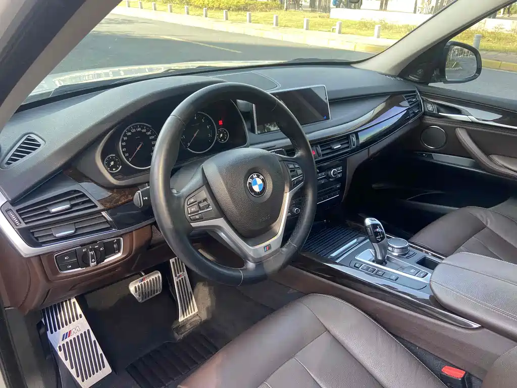 BMW X5 2018 — фото 14