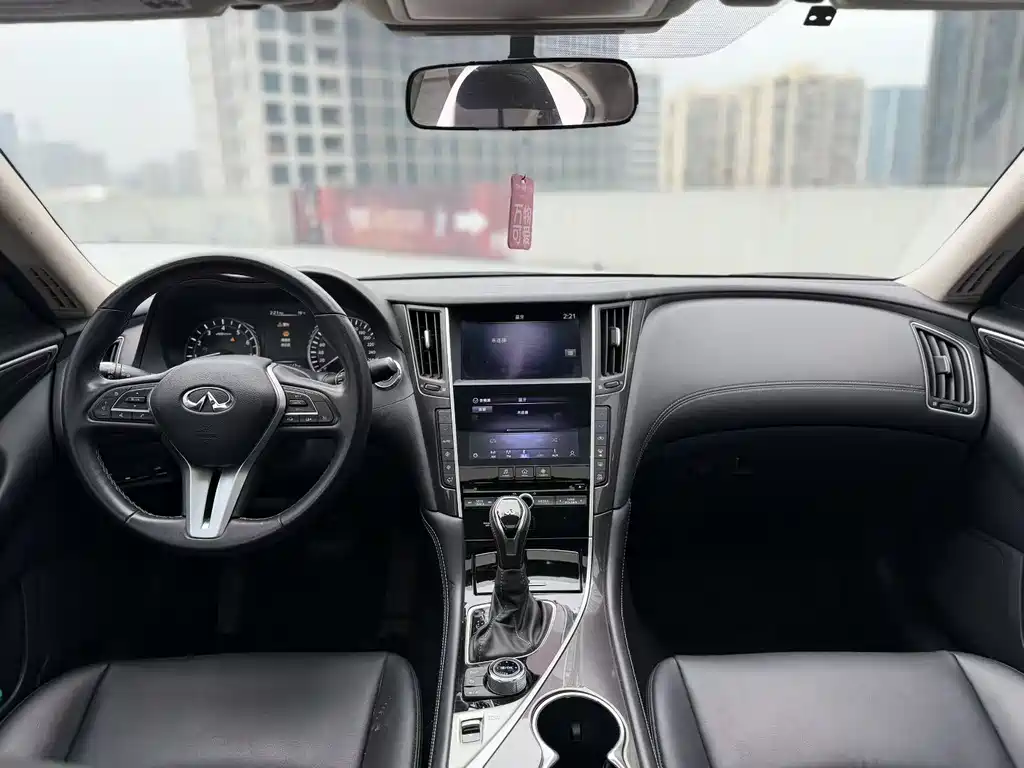 Infiniti Q50L 2023