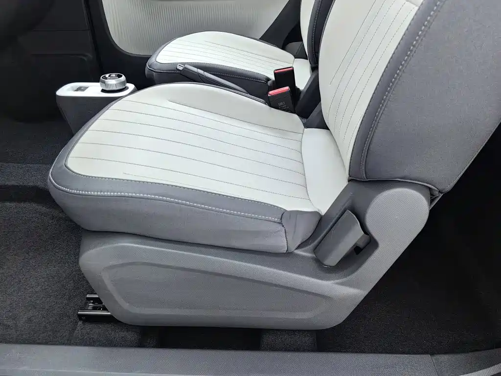 Geely Galaxy Panda 2025 — фото 20