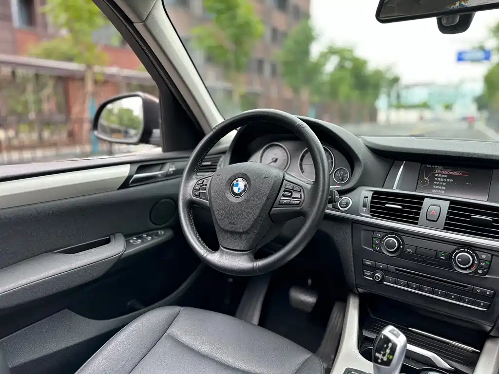 BMW X3 2016 — фото 8