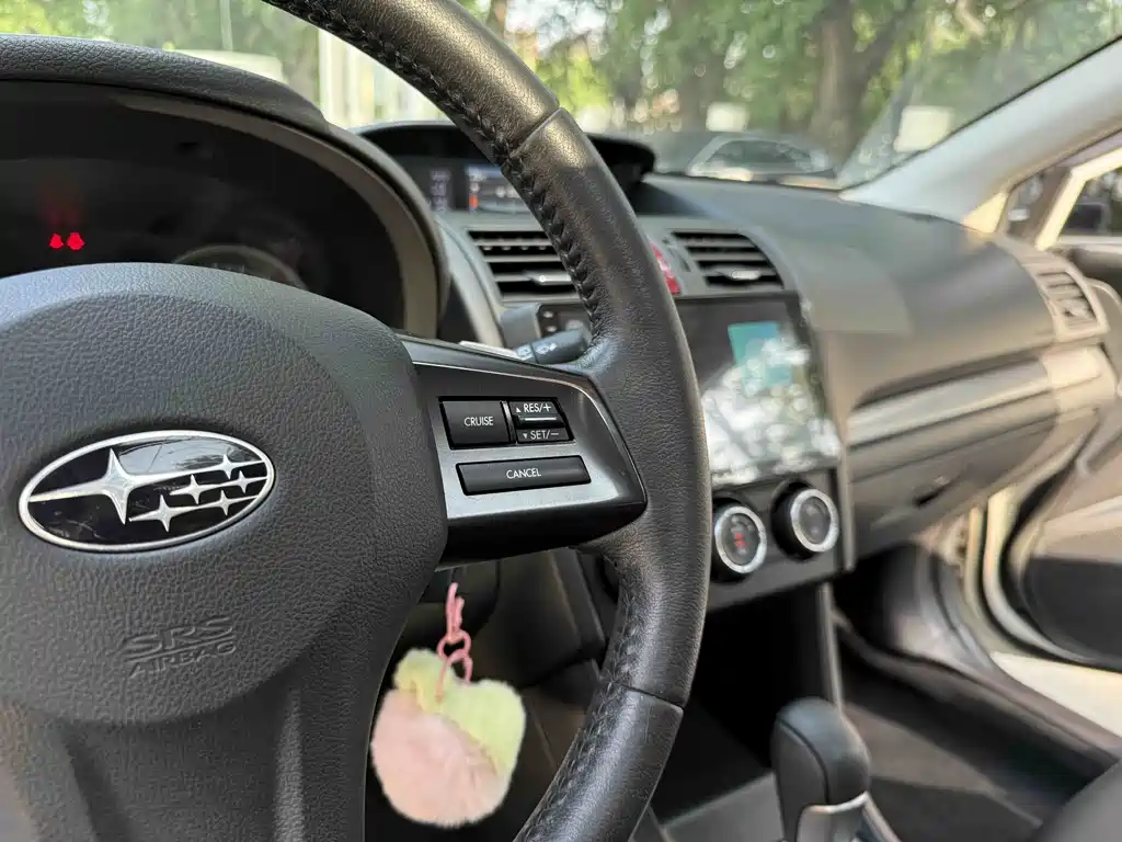 Subaru XV 2012 — фото 6