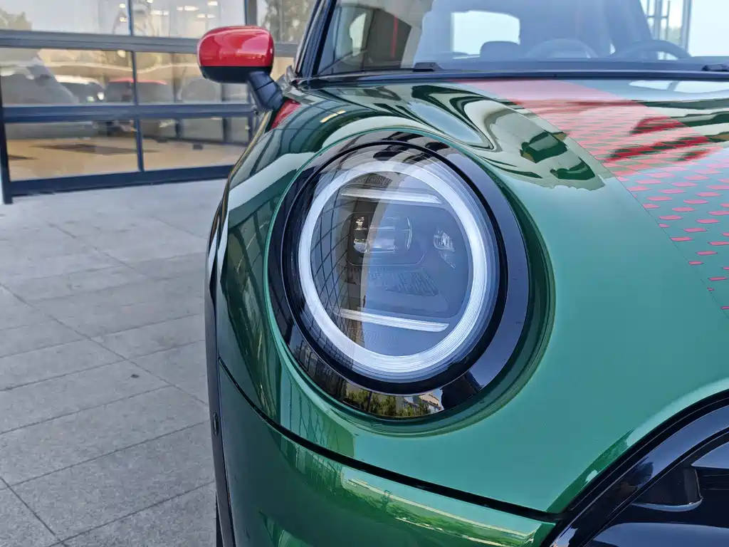 MINI JCW 2025 — фото 16