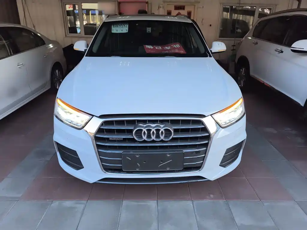 Audi Q3 2018 — фото 19